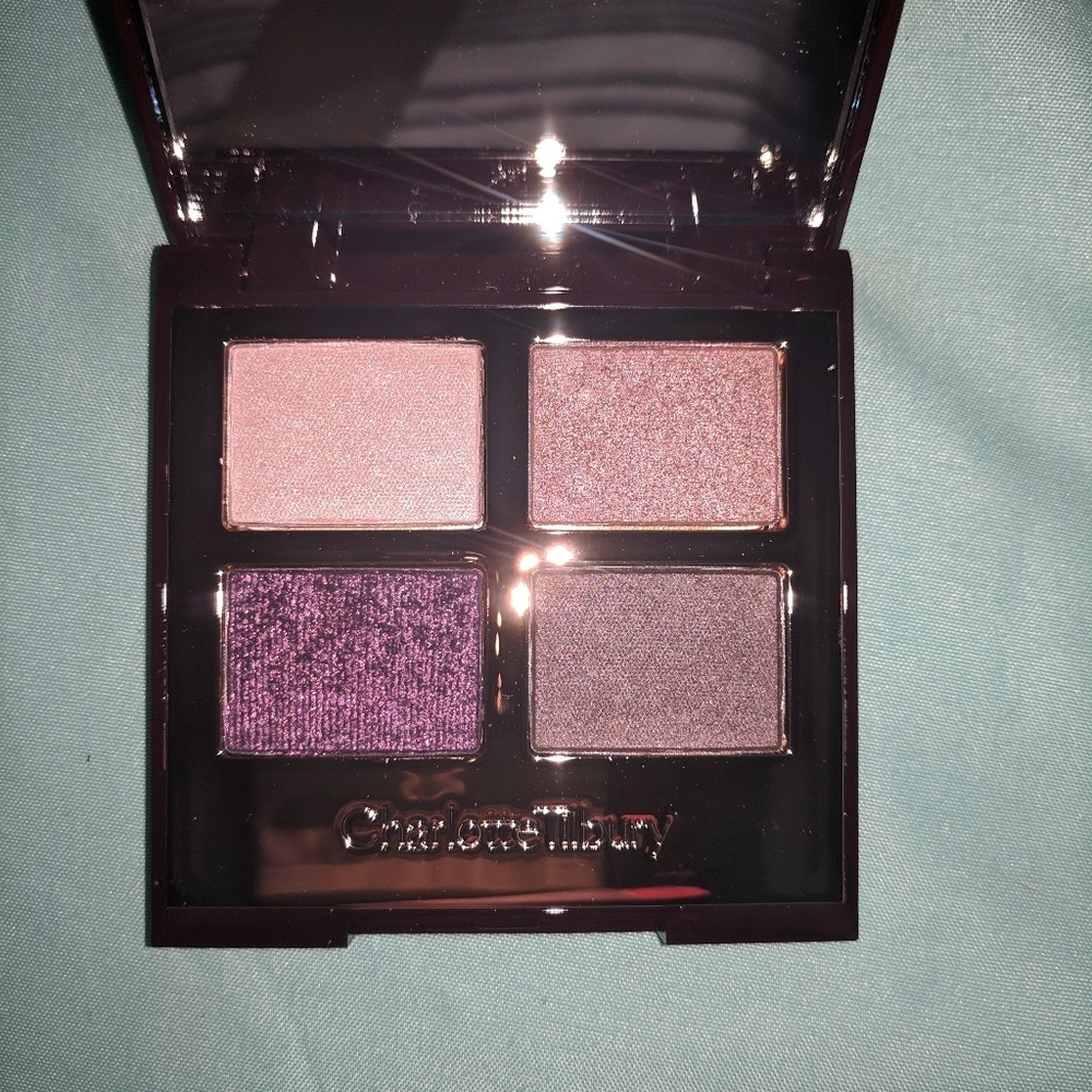 Charlotte Tilbury colour coded eyeshadow